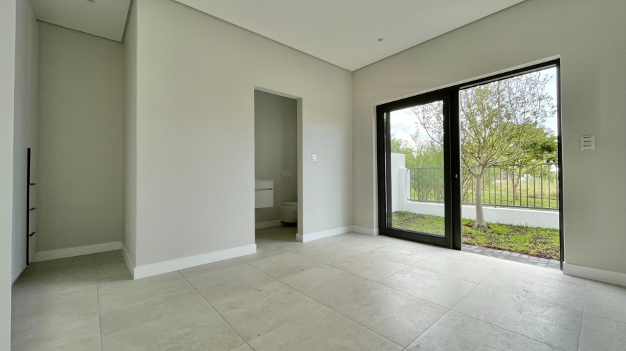 To Let 4 Bedroom Property for Rent in Croydon Gardens Estate Western Cape